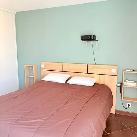 St Cyprien Ensoleille דירה סן סיפריאן